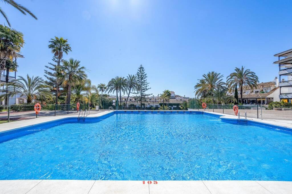 Apartament Oleholidays Carolina Golden Mile 300 Metros Playa *