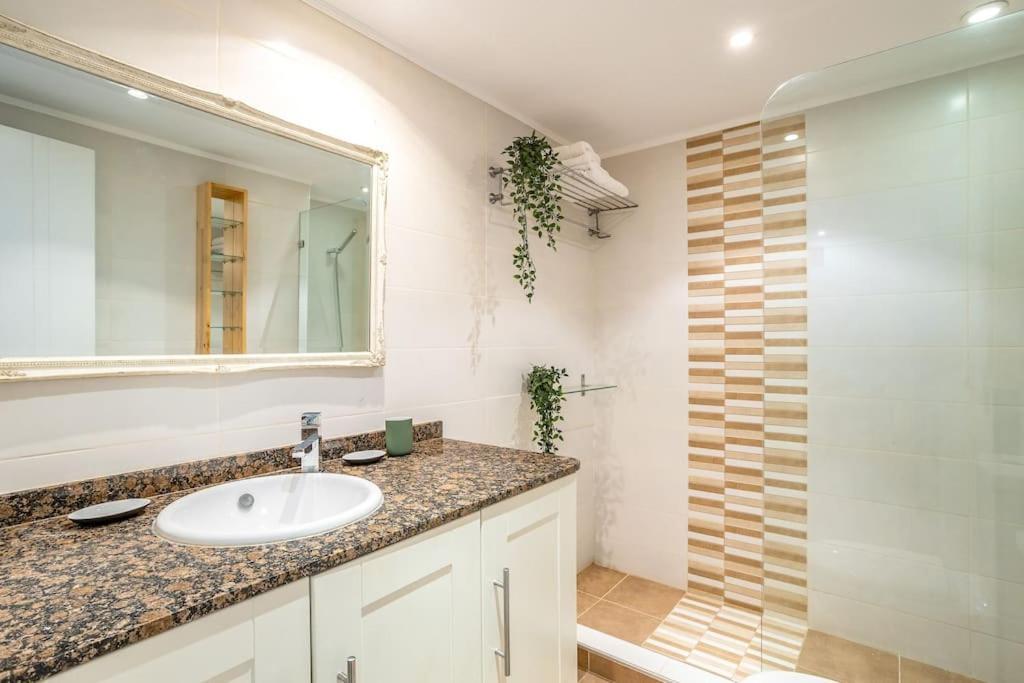 Apartament Oleholidays Carolina Golden Mile 300 Metros Playa